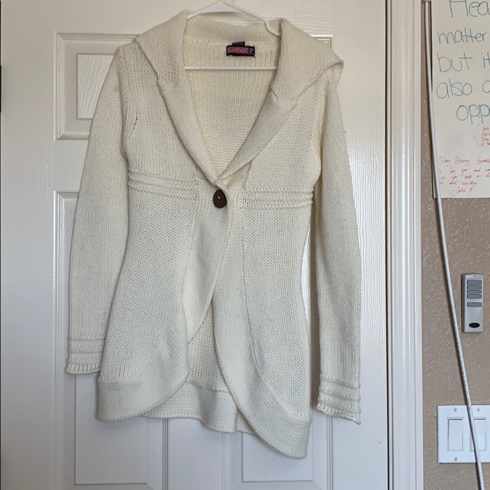 Noted sweater
